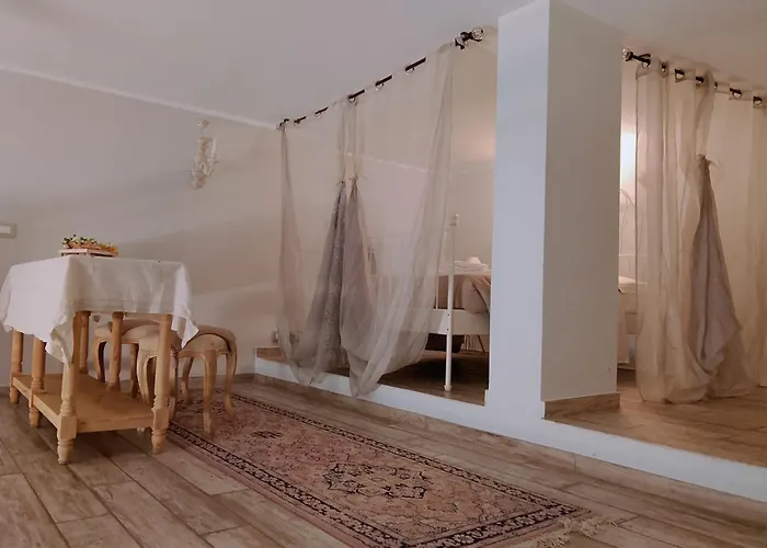 Lady Of Dreams - Acquario - Centro Storico - Palazzo Nobiliare Apartmán *